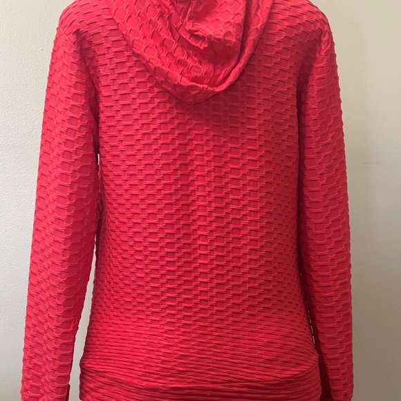Sweatshirt Women's, L Red with long-sleeved hood, pockets, and zipper closure. - Picture 3 of 7